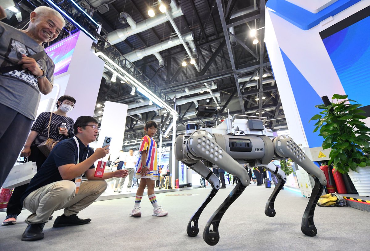 BeijingEvening's tweet photo. At the 26th China Beijing International High-Tech Expo, many new technologies and products were unveiled, showcasing and promoting scientific and technological achievements in future industries. #China #bejing #CHITEC #science #technology #innovation https://t.co/j7XKc6yynn