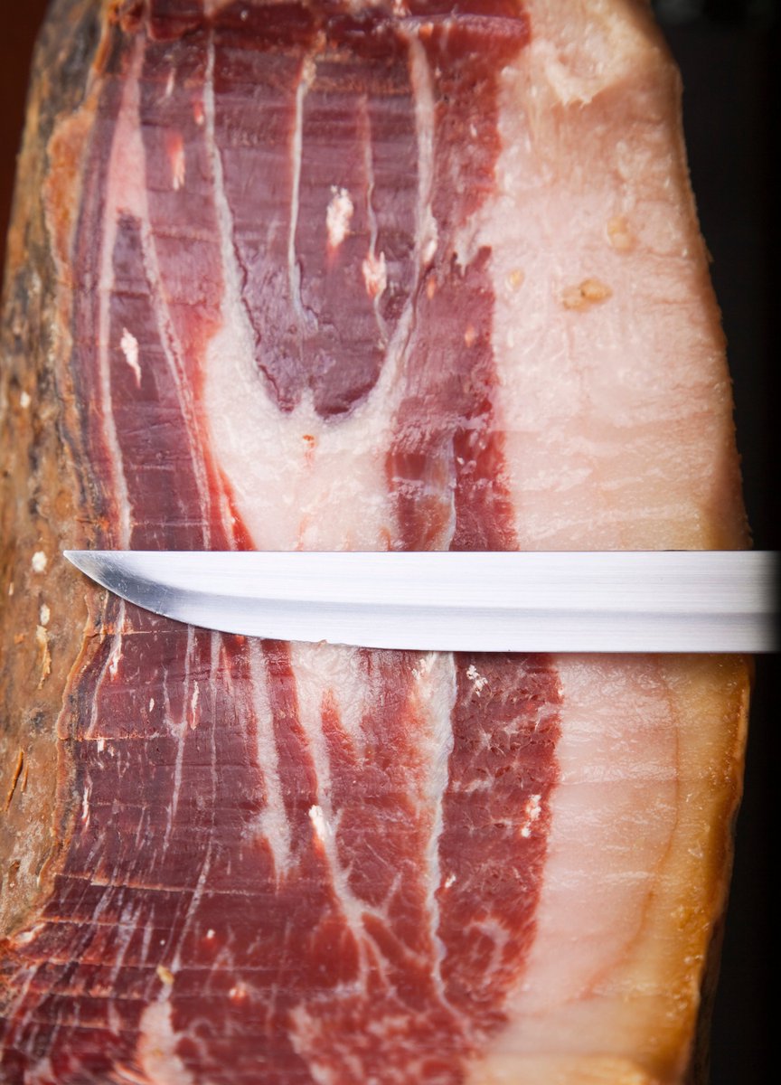 A short guide to fully understanding —

The greatest culinary delicacy in the world:

(a 🧵)