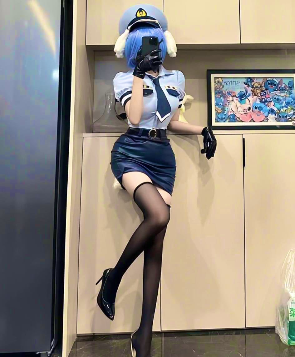 valkyish's tweet photo. 你喜欢哪一种 
#长靴 #高跟鞋 #黑丝 #cos https://t.co/E5KFRiQyQ6