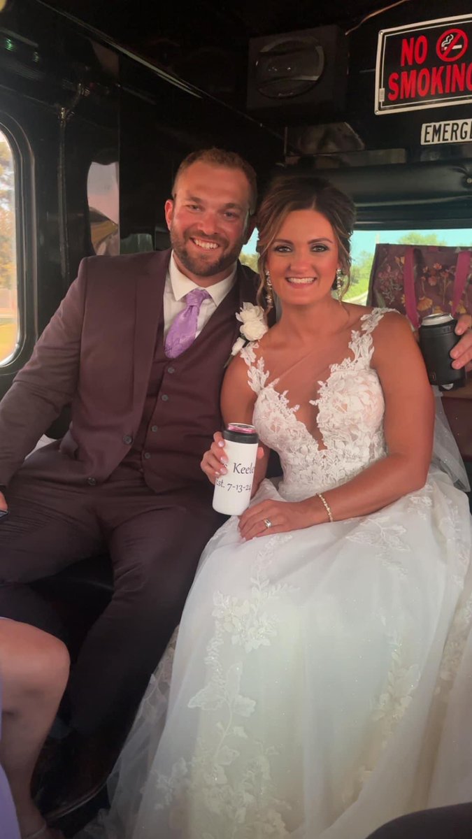 FoleyJacks's tweet photo. Congratulations to the Keeler’s, as you can probably tell from the picture the Jacks had a lot of fun! #JacksNightOut https://t.co/nGCjCHXAyg