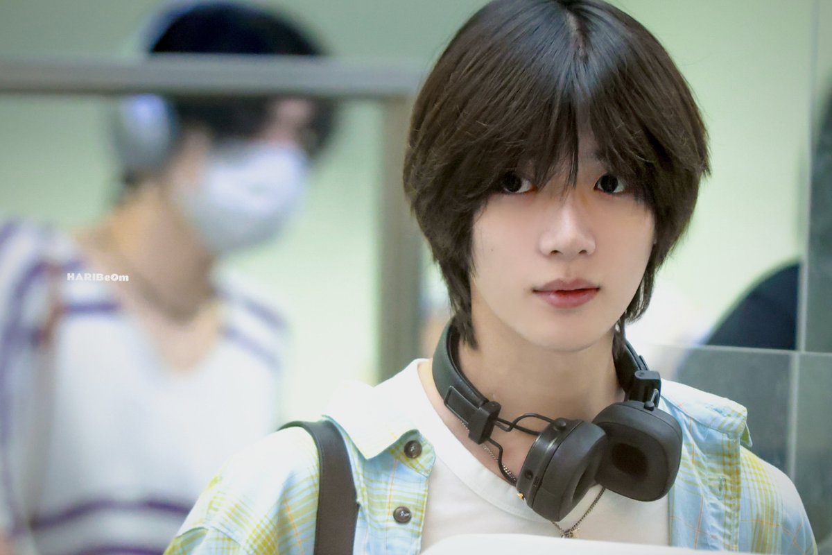 HARIBeOm_313's tweet photo. 240716  HND🛫

#투모로우바이투게더 
#범규  #BEOMGYU #TXT_범규
#TXT #TOMORROW_X_TOGETHER #ボムギュ https://t.co/chuJiwsMXo