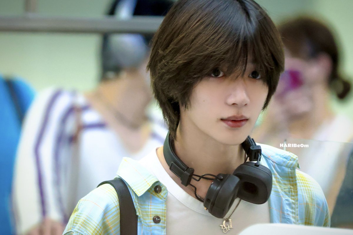 HARIBeOm_313's tweet photo. 240716  HND🛫

#투모로우바이투게더 
#범규  #BEOMGYU #TXT_범규
#TXT #TOMORROW_X_TOGETHER #ボムギュ https://t.co/chuJiwsMXo