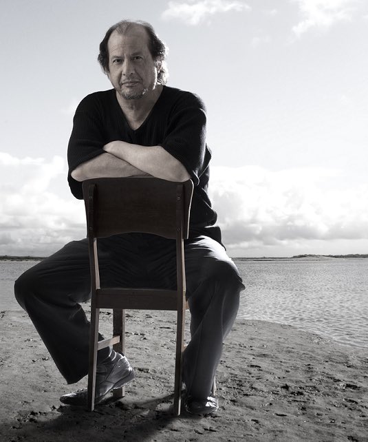 Venezuela pierde a uno de sus últimos grandes compositores. Paz a su alma maestro Juan Carlos Núñez y gloria eterna a su obra.