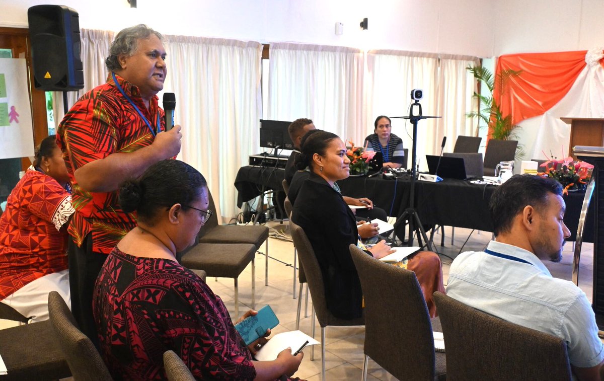 UNinFiji's tweet photo. @OHCHRPacific_RR has highlighted @WorldVision workshop that #Humanitarian responses in the #Pacific must include #HumanRights & human-centred approaches in all phases from emergency to recovery #ClimateChange #disasters @OHCHR_Pacific https://t.co/R5ZzKCuLLH