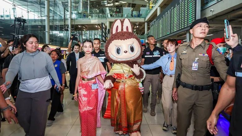 A popular Chinese toy character named Labubu is making waves in Thailand's tourism industry. buff.ly/3W4K41H 

#TWA #northstartravelgroup #tourism #travel #APAC #Labubu #Bangkok #Thailand #PopMart