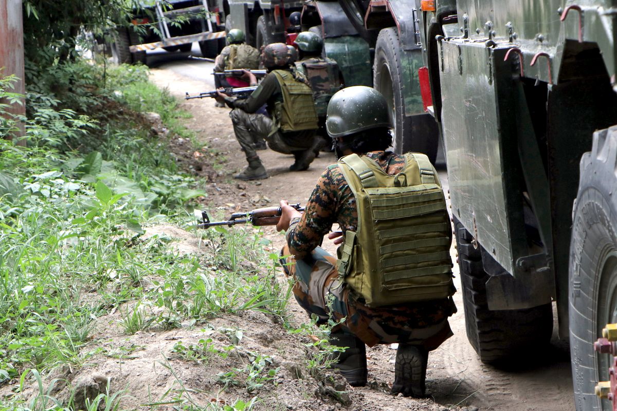 VladAdiReturns's tweet photo. 1 Major & three Jawaans of the #IndianArmy have attained veergati when islamist terr0rists had ambushed two trucks carrying around 12 security personnel in the #Doda region of Jammu
48 of our paramveers have lost their lives in Jammu during the last 32 months (1/n)
@major_pawan https://t.co/IP91EXprU7