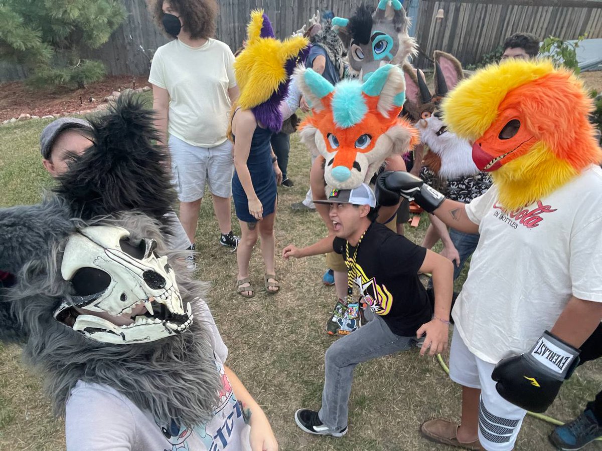 Nom nom me some cute boi <a href="/Kemono_Haru/">Haru - The Musky Husky</a>