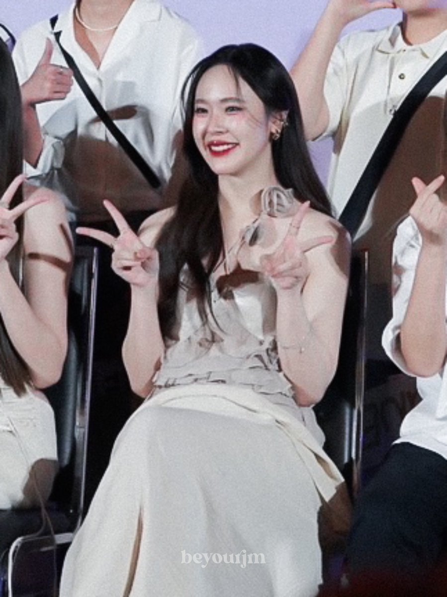 ( 🌟 ) יִ

𓂃  Let’s vote together for our junie june ₊˚

🔗: starlightawards.asia/?sid=e0h5br3c

500+ rt — 1,000 tickets 🎟️

#STARLIGHTAWARDS #STARLIGHT2024XJunewanwimol
#VoteforJunewanwimol
#junewanwimol
