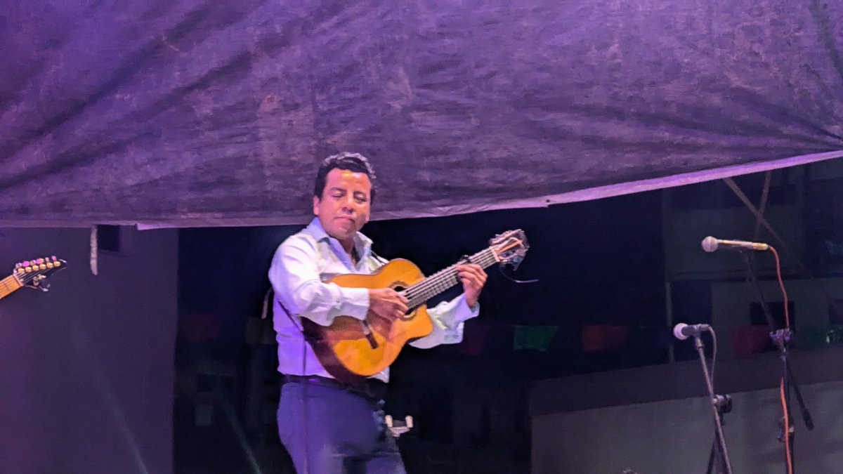 Masnoticias0ax's tweet photo. #Entérate Celebran a la Virgen del Carmen en San Andrés Solaga en la Sierra Norte con la agrupación La Santa Cecilia acompañada de la Banda de Música BIC 26 Solaga.

¡En San Andrés Solaga se conservan las tradiciones y costumbres de los pueblos orginarios!

#Oaxaca https://t.co/CyO2GCrAQO