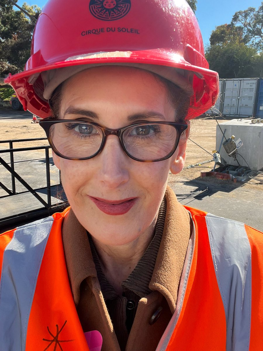 ambersheldon's tweet photo. PR is so GLAMOROUS. It’s Big Top raising day in Perth! #cirquedusoleil #LUZIA https://t.co/LVLqVF0CQY