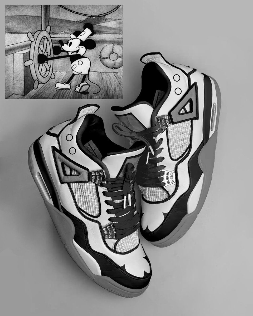 Disney x Air Jordan 4 Retro "Steamboat Willie" ⛴️⚓️

📸 IG: dope_don_designs