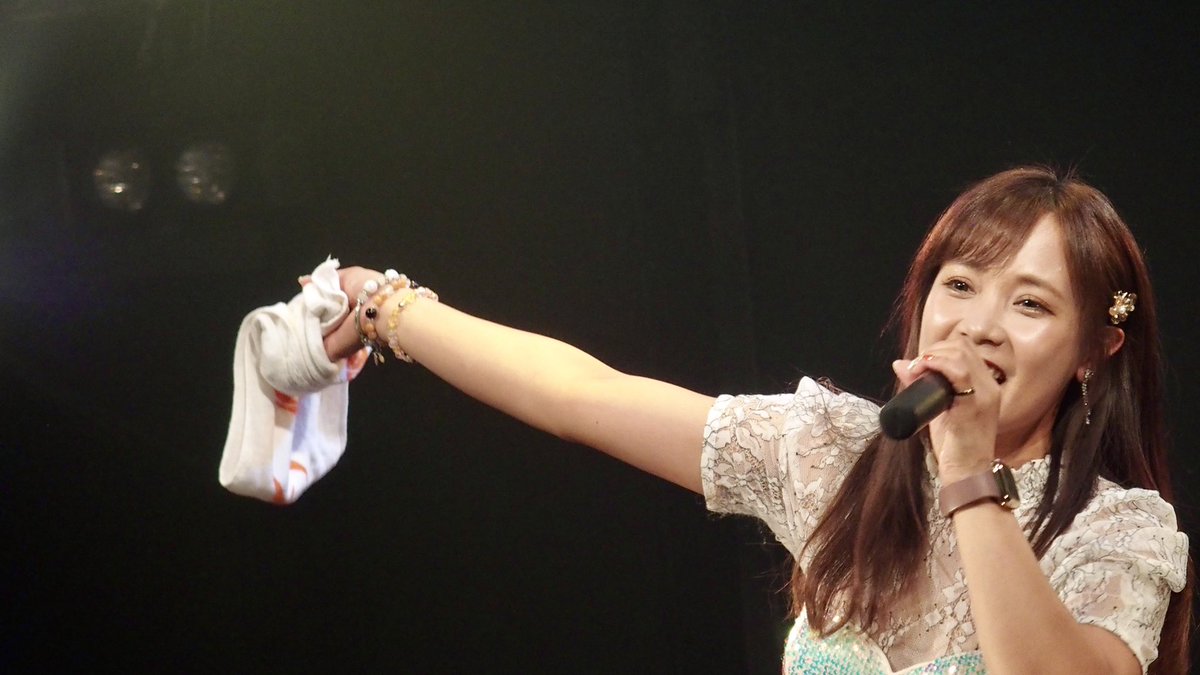 sunadas's tweet photo. 最後に/(^o^)\釈迦祭りオープニングソロのショットを

こういう感じの衣装を全く違和感なく着こなすセンスが素晴らしい https://t.co/yPAgBMn4Ty