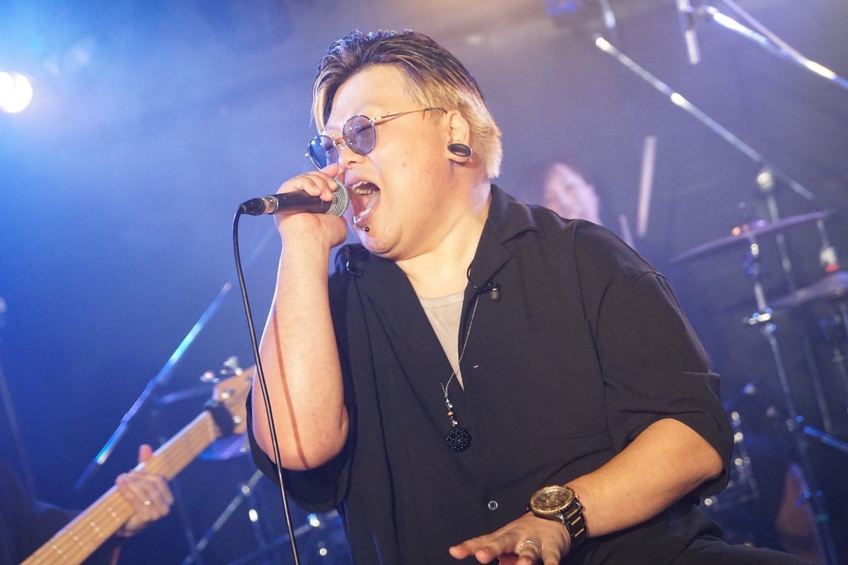 Sign_official tweet media