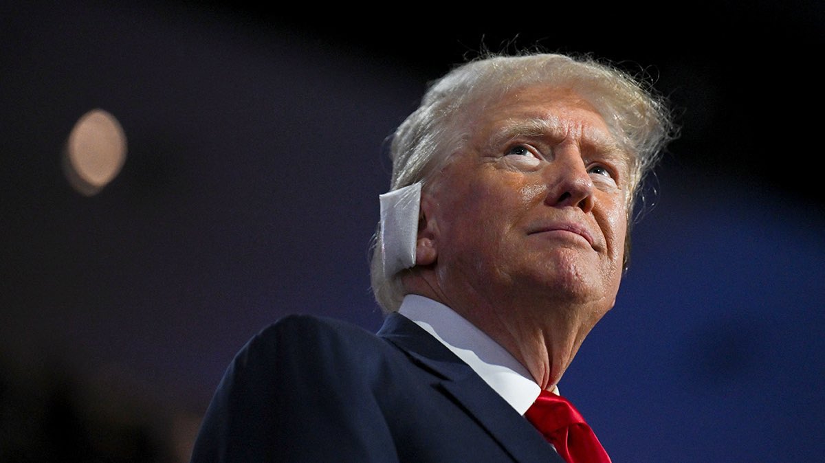 Musk to give $45 mn a month to support Trump's run

Tesla CEO Elon Musk has said he plans to give USD 45 million a month to a new super political-action committee supporting former US President Donald Trump's presidential run.

#ElonMusk