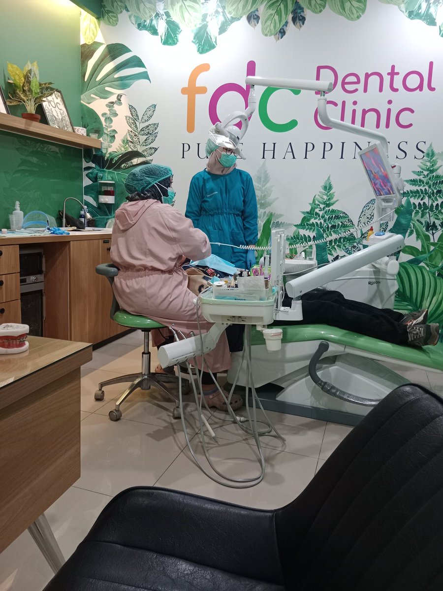 dewifitrn's tweet photo. Cuma w yg bisa ngegeret ni bocah ke dokter gigi https://t.co/nNOw5t6838