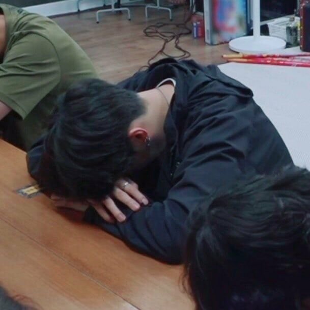 gatto_sg's tweet photo. 윤기….                                      보고싶어…•́︿•̀ https://t.co/PolF87Eo8a