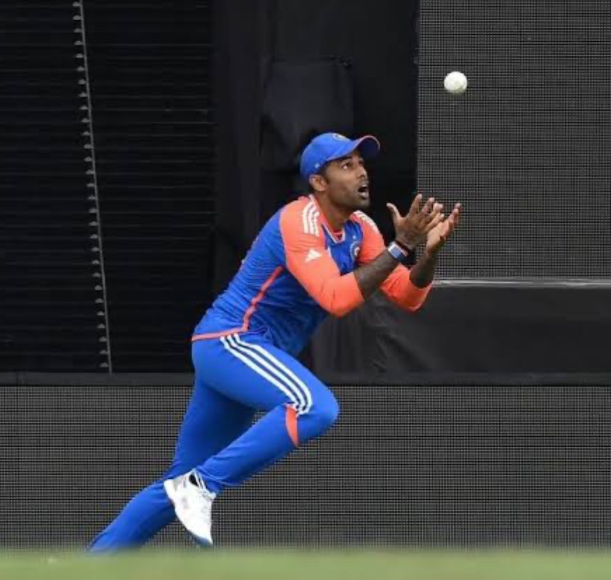 Two Most Epic Saves of the Season🔥

Which one is your favourite😁