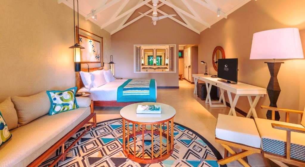 TAGTravel_Za's tweet photo. Enjoy sunset cocktails at the pool bar followed by a private dinner in a love nest set amongst the rocks – nothing gets much better than this.
quote@hashtagholidays.co.za
+27117595100
#choosedaytuesdaytrips #seychellesmagic #dream #discover #travel4u https://t.co/lJy8ikkqkN