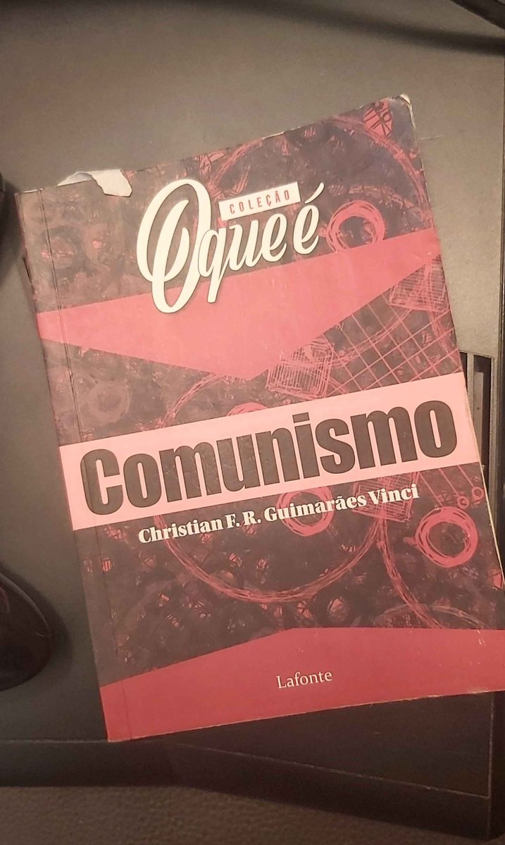 MariNaNet_'s tweet photo. Acho que eu sou comunista... https://t.co/mbKmwHIgJp