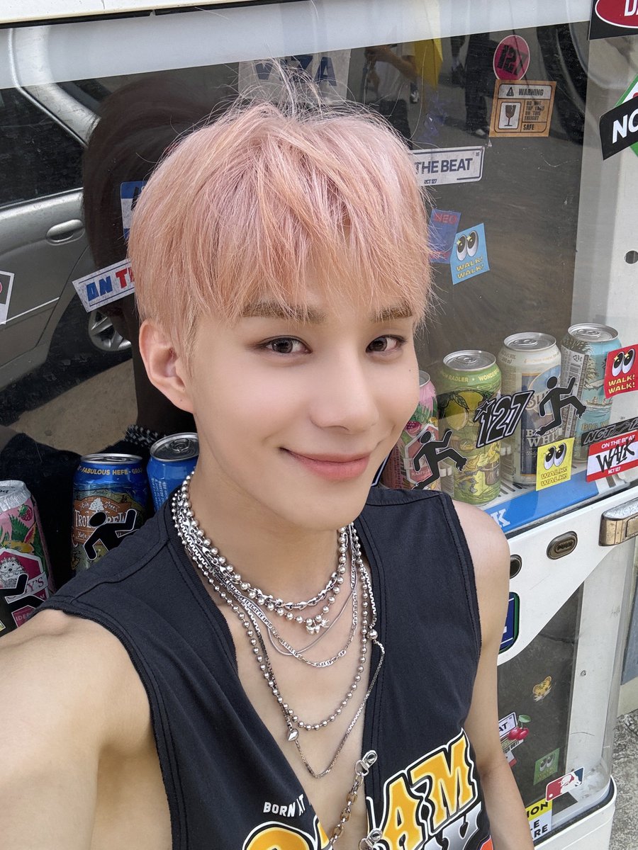 NCTsmtown_127's tweet photo. 🐶🏖️🚗

#JUNGWOO #NCT127 #WALK 
#NCT127_WALK #삐그덕
#NCT127_삐그덕 #NCT127_삐그덕_Walk https://t.co/1SEyV5RpsD