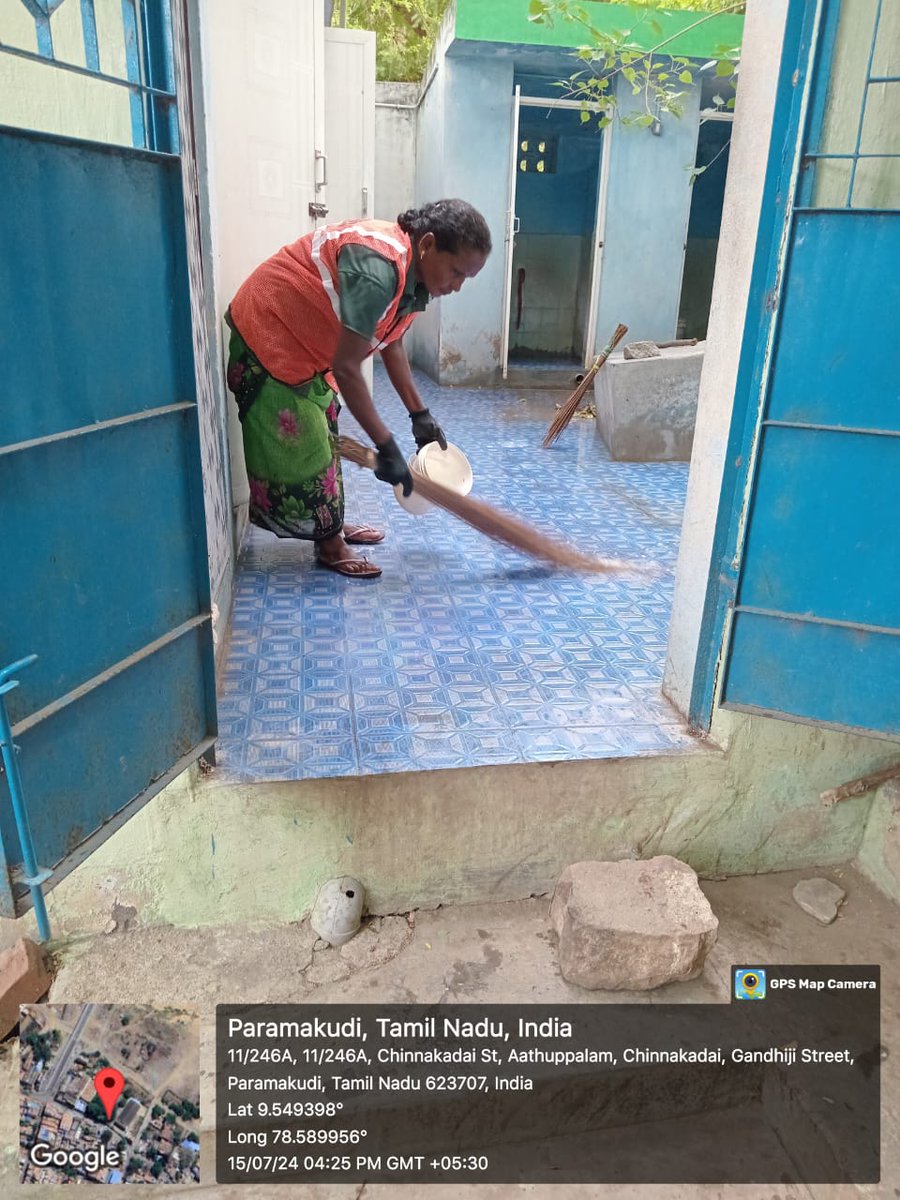 ParamakudiPmc's tweet photo. #SafaiApnaoBimaariBhagao 
#SwachhBharatGov 
#MoHUA_India 
#MoHFW_India 
#MAWSTamilNadu  @SbmMdu https://t.co/yd5X6Rx9H0