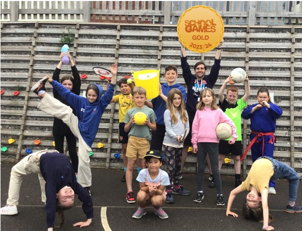 Congratulations Somerdale for achieving the School Games Gold Award!