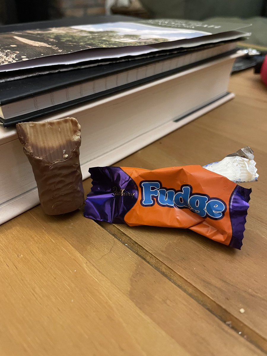 Isla Davidson tweet media