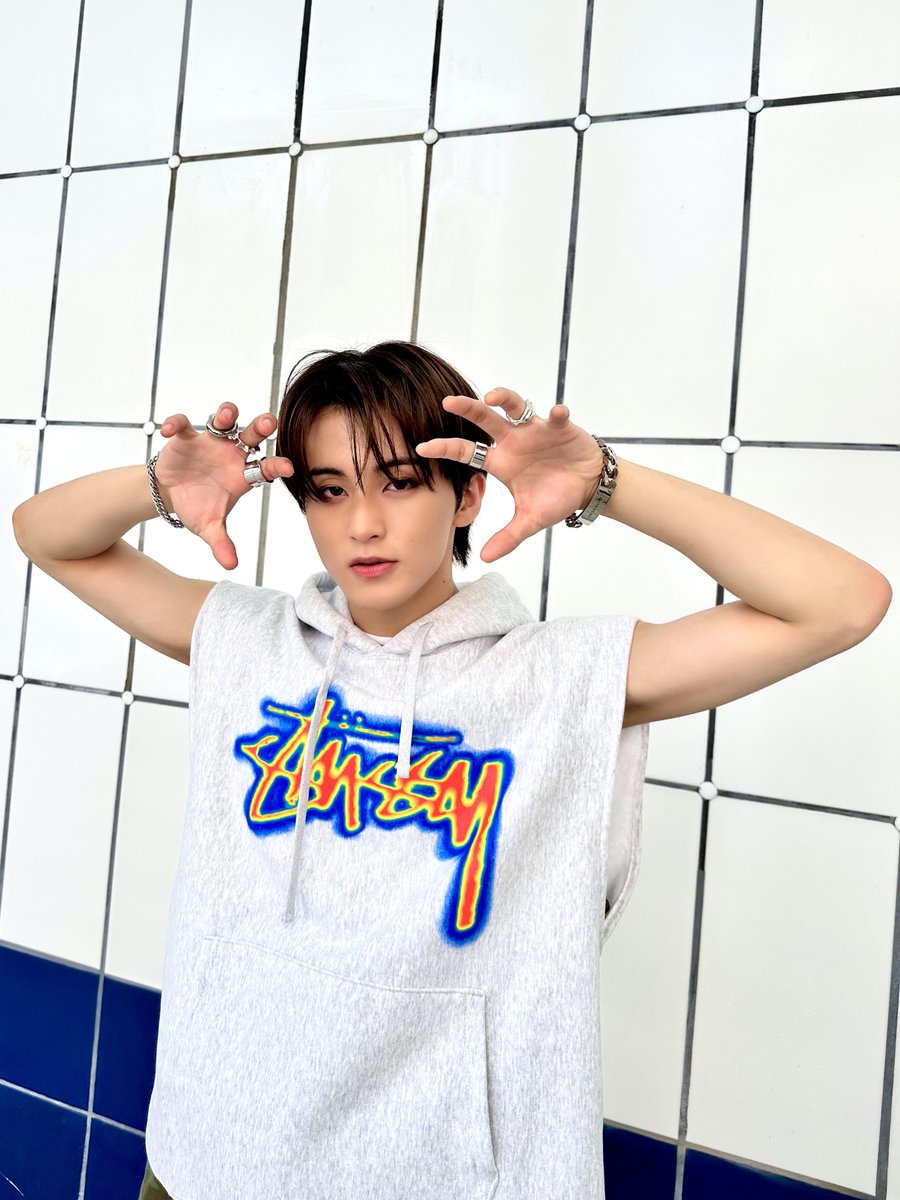 NCT 127 tweet media