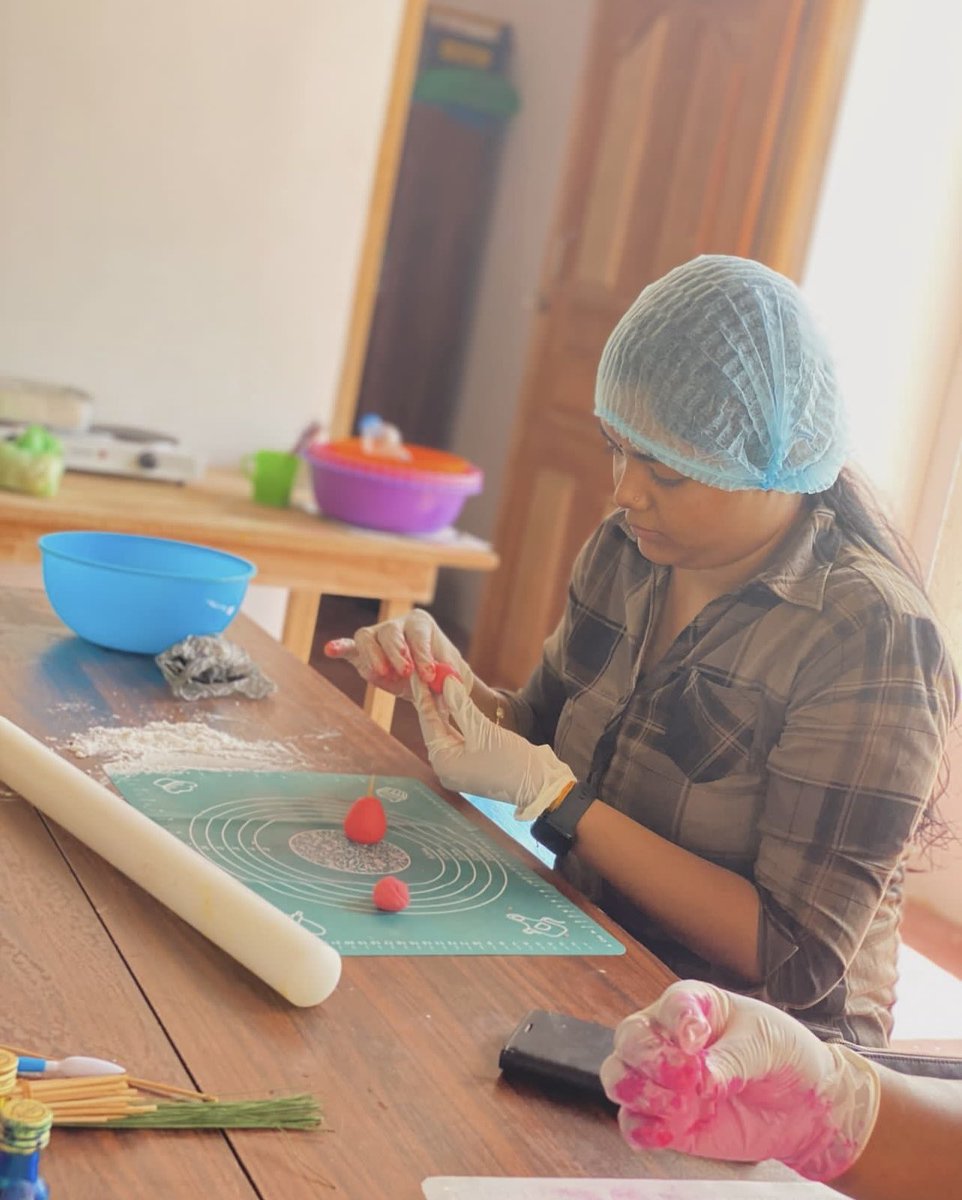 vavuniyafa's tweet photo. Cakeworx.
Admission Open.
📞.0702737696.
📞.0762602426.
📍.Nochchimoddai,Vavuniya.
Institute of Technical Education Nochchimoddai.
#cakedecorating #vavuniyacakeorders #vavuniyacakedelivery #cakeclasssrilanka #icingcookies #colombostyle #Jaffna https://t.co/buE57VHAEC