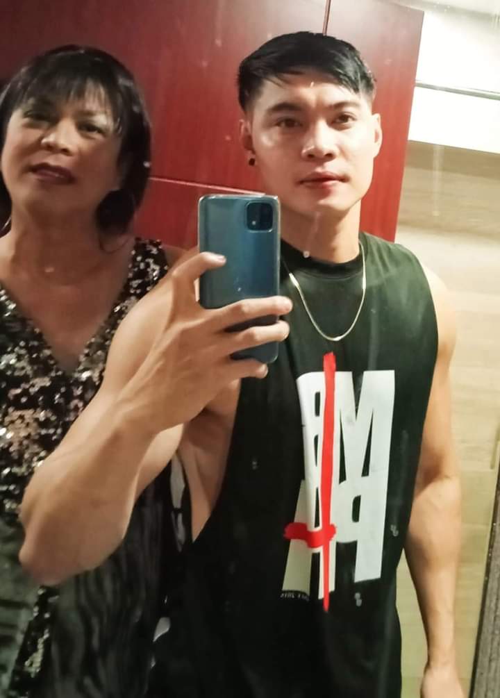 BiniKenn's tweet photo. Ayaw nyo b magaya sa kanya, nalunod. Book na https://t.co/DMaHdmMGdo