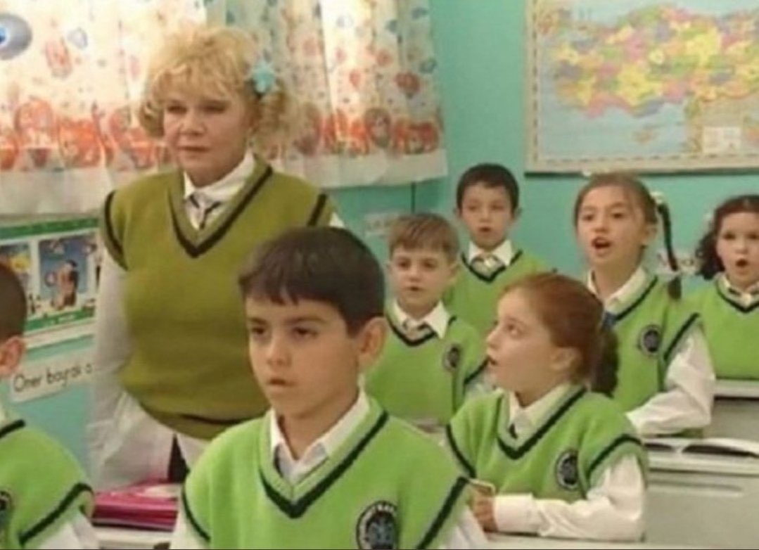 #yks2024 
4.kez mezunumdur ve dershanede sınıfa girmişimdir