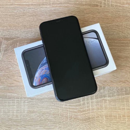 Give away image iphone xr 64gb, sayang dari pada gakepake. 
Syaratnya cuma follow sama like aja, w umumin besok lusa. 
Semoga menang! ✨✨✨