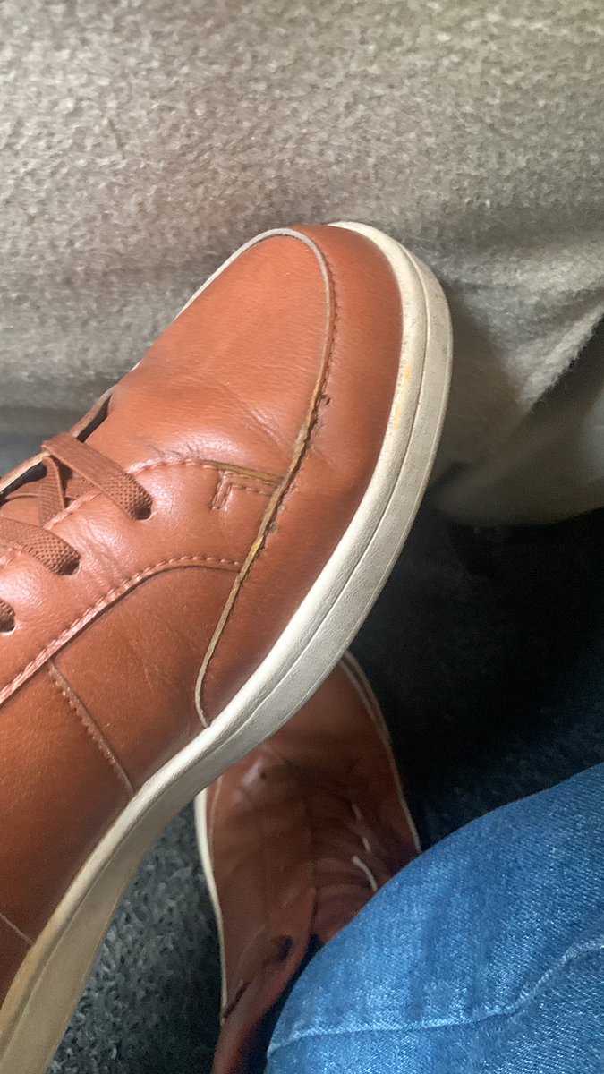 MukhiSharma's tweet photo. @USPoloAssnIn bought this shoes and on three months lost the thread what is the point of paying so high for this brand if within three months lost the thread can you please get it repaired or replaced bought from shoppers stop Mumbai https://t.co/eBWnJbYmiQ