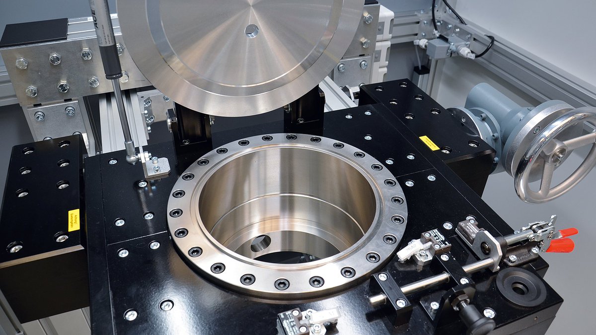 𝗥𝗲𝘁𝗿𝗼𝗳𝗶𝘁𝘁𝗶𝗻𝗴 eines Wuchtstandes für Vakuum-Pumpen bewirkt Kostenersparnis und mehr Nachhaltigkeit, bei gleichzeitig verbesserter Funktion. ⚙️👌 
>>> tinyurl.com/2xwlbd4j

#sustainability #nachhaltigkeit #retrofit #engineering #mkgroup