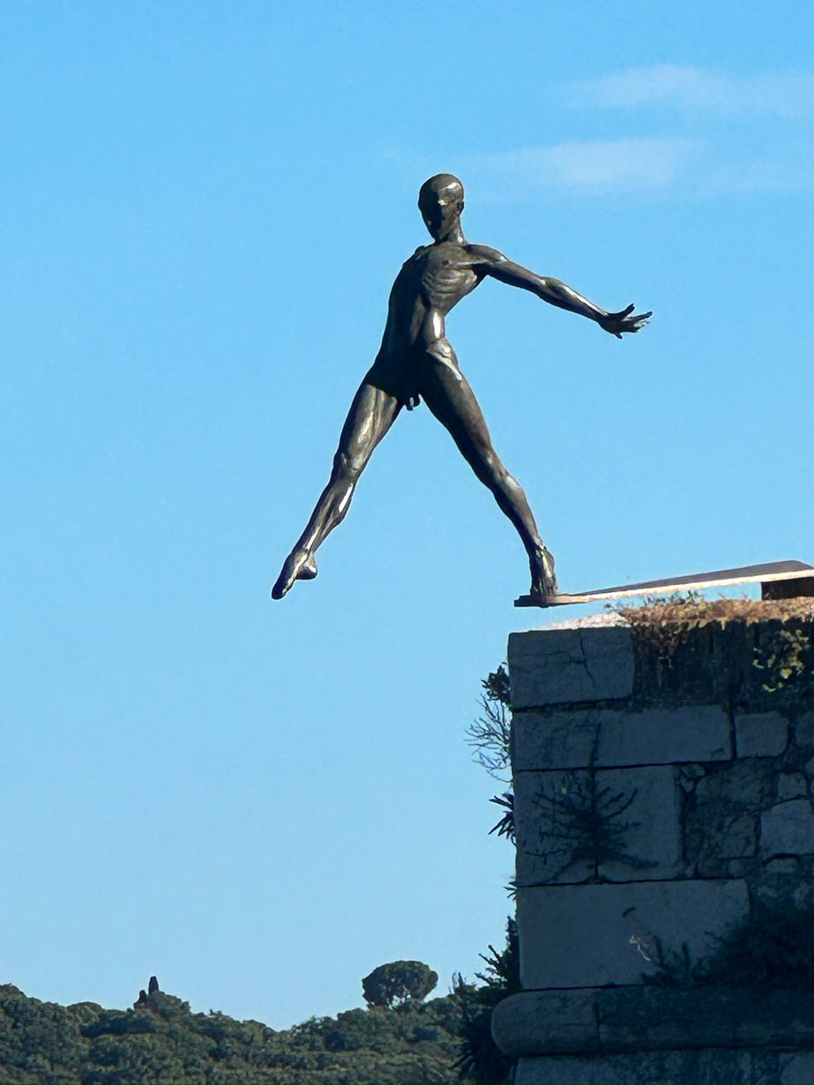 jmlpyt's tweet image. Antibes ses remparts 

#antibes #azur #visitcotedazur #CotedAzurFrance #jmlpyt #photography #Mediterranean #mediterranee #picasso #museepicasso