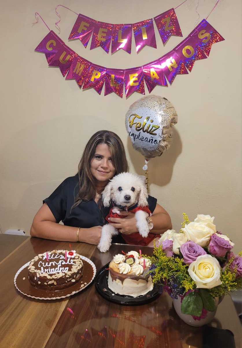 Después de casi 14 años de ser mi compañero de vida mi amor incondicional 💕 lo más bonito de mis días Dios decide llevarte me dueles tanto Lucky sin ti nada es lo mismo te extraño mucho!! 🥺 al dormir al despertar! Dios te puso alitas te amo por siempre.😢🐶