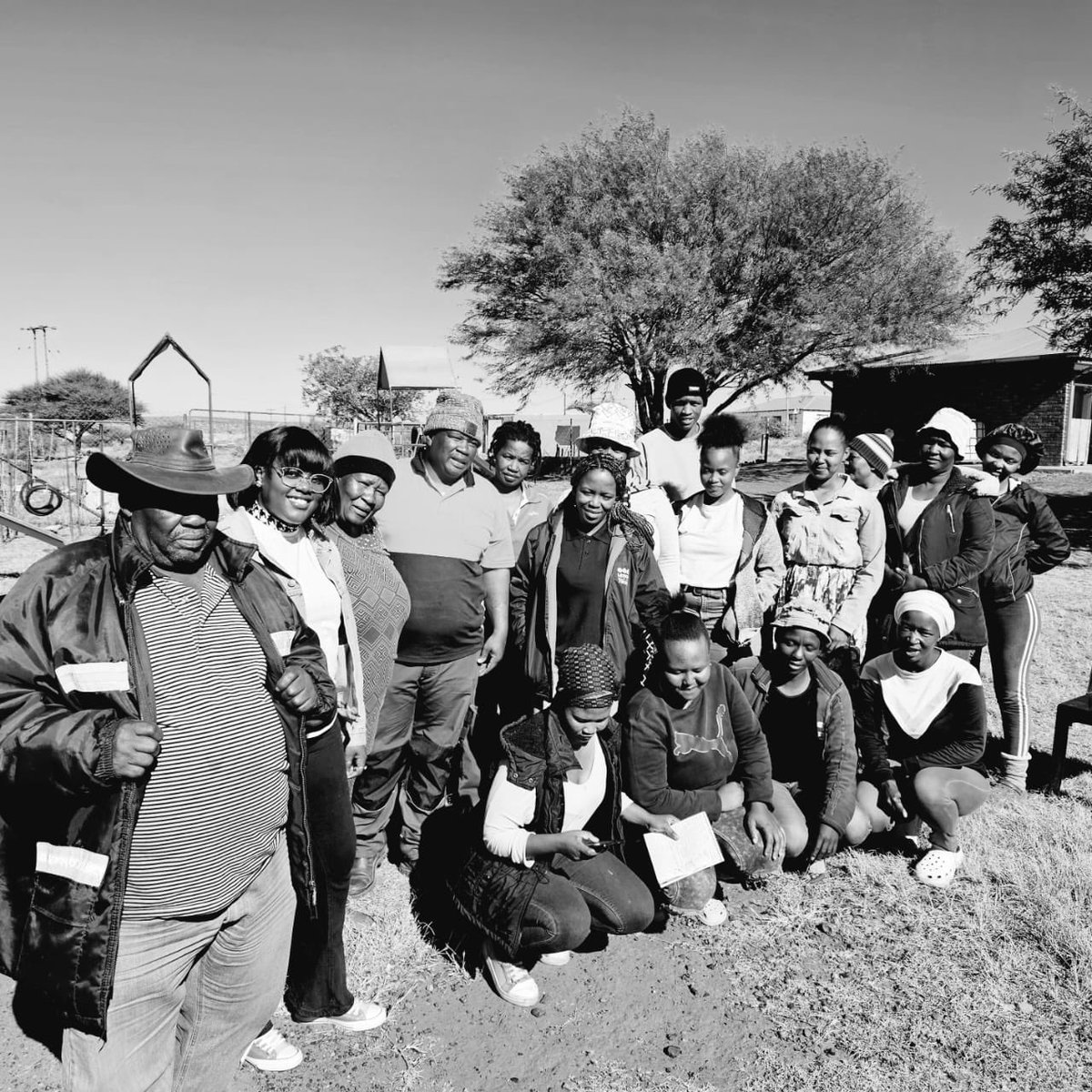 ActivateZA's tweet photo. Good morning from the Northern Cape, Groenwater, as seen in pictures, we are having a fantastic start of our week in the warm Province 🌞 🏜️, we also had his excellency, Chief Morotobolo join us. #ACD #100daysza | Gentle reminder that we are looking for a cohort of young people to join our network through the ACD-In Community Programme. Apply here 👉🏾🙂🔗 : https://t.co/graYvOdElR