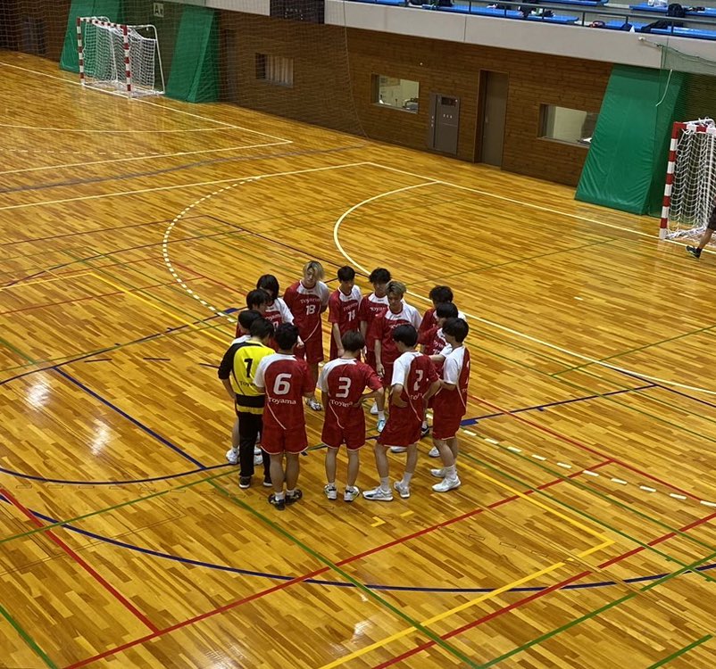 tomidai_hand's tweet photo. 7/15に行われた北国大会の結果をお知らせします⋆͛📢

試合の結果は以下の通りです
対福井大学B 31-18⚪️
対金沢大学    21-25⚫️
対福井大学A 28-20⚪️

応援ありがとうございました!! https://t.co/8dxAah8VdU
