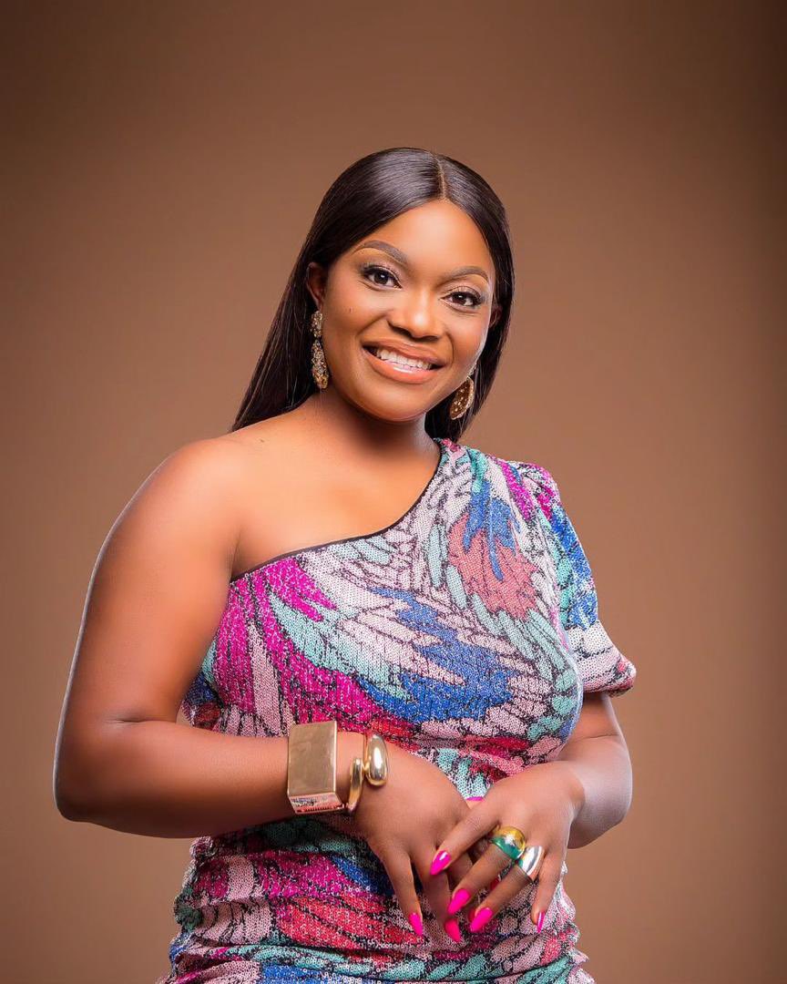 africamonolog's tweet image. coordination, and management, showcasing her remarkable versatility.

Chadzanso Mwenda is known for Hey Harris (2023), Omo (2023) and Discreet Affair (2023).

Looking forward to getting to know her in the Pan African House.

#AfricaMonologueChallenge
@UCC_Official @simbaradio