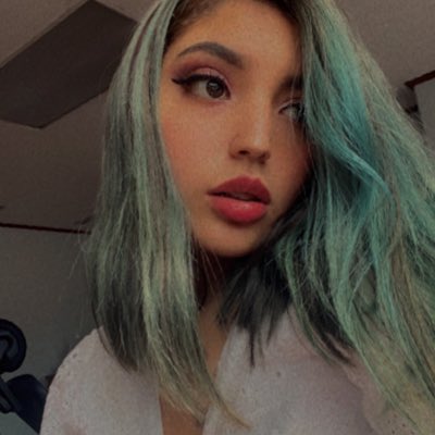 sarahiv44's tweet photo. #NuevaFotoDePerfil https://t.co/0pScQd3ZHP