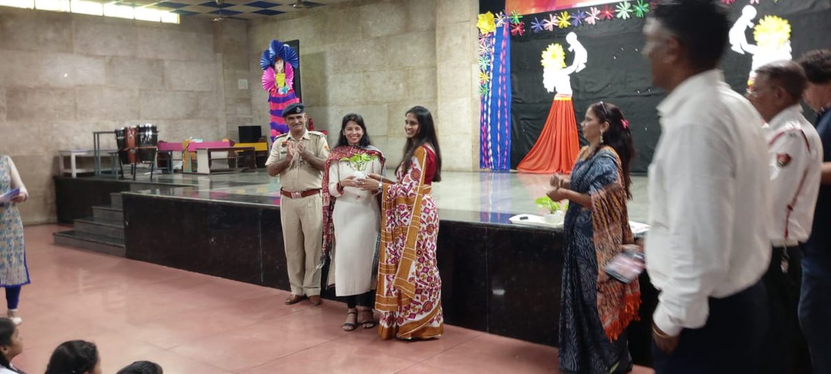"Road safety and woman safety"awareness programme was conducted by <a href="/Trafficggm/">Gurugram Traffic Police</a> and RSO's at Yaduvansi Public School GGM. 200 Students and teachers were apprised on importance of Traffic road safety rules, No Underage driving,Helpline nos 112 &amp; 1095.