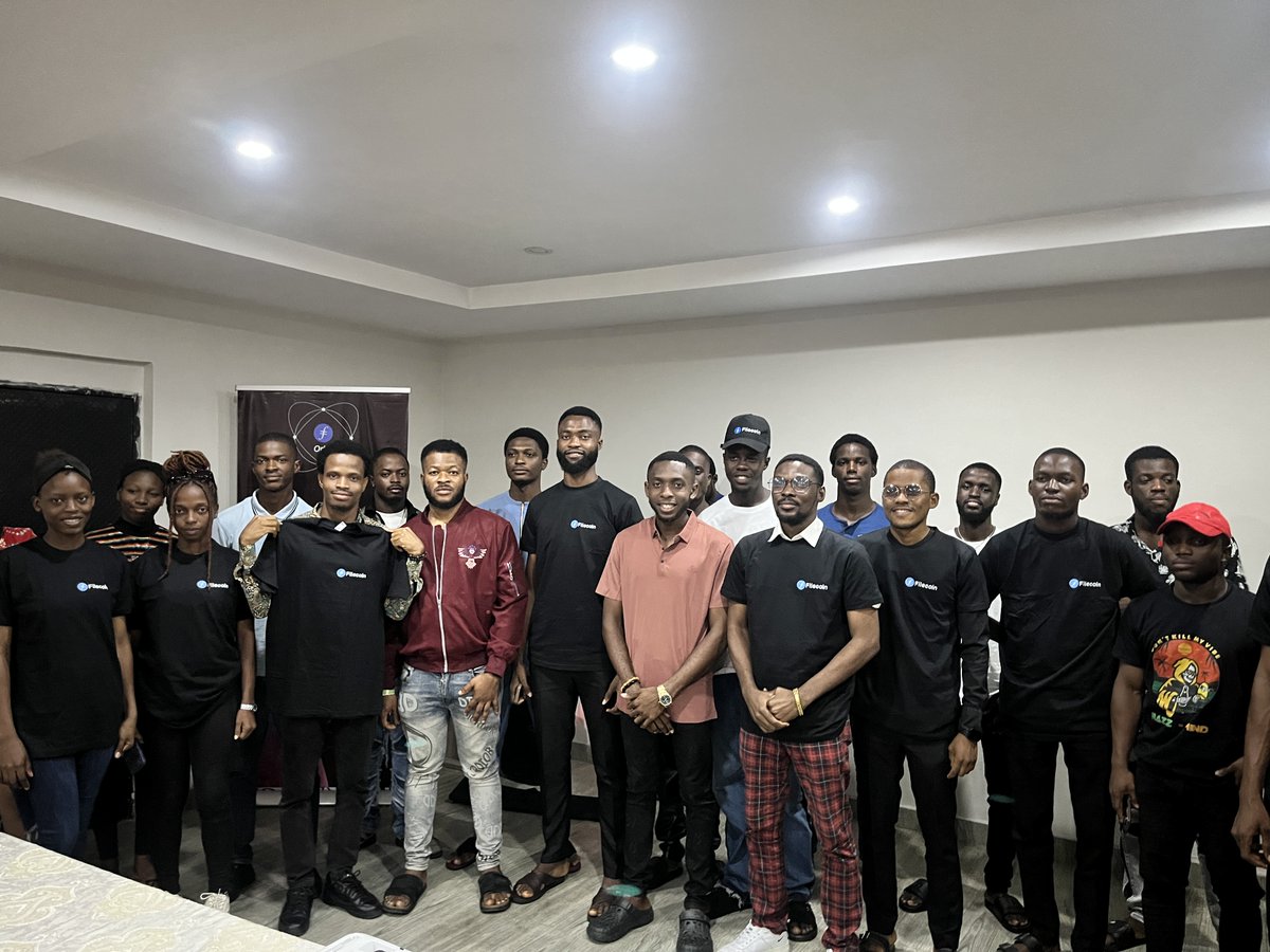 Excel________'s tweet photo. 🎉 We just hosted an amazing meetup on Developing on #FVM with @Filecoin! 🚀 Incredible discussions, hands-on sessions, and networking with developers. 

Thanks to everyone who joined us! Stay tuned for more events! #Web3 #Blockchain #FilecoinFVM https://t.co/iZVD74ScvE