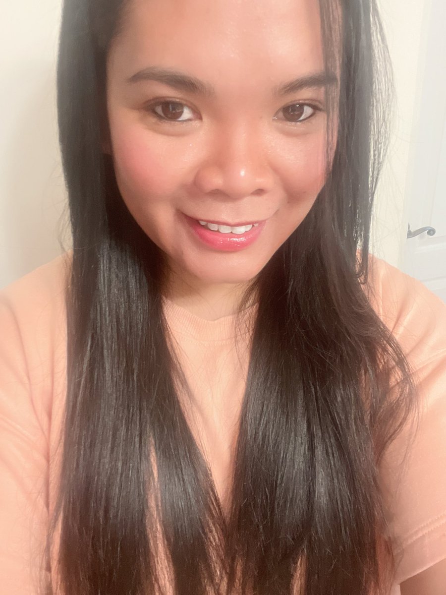 FaithJare's tweet photo. My friend from Canada and I. Same goals to travel, how to put make up on, dress and act like a woman and just have one baby ๐๐ #friendsgoal #CollegeBestfriend https://t.co/MzxNMOWUBs
