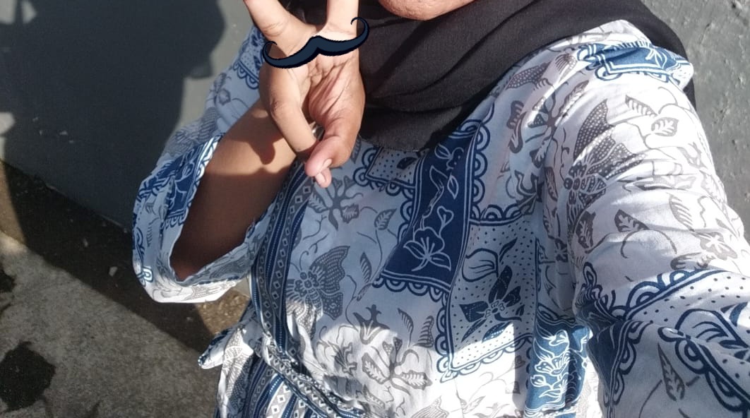 njun_ni's tweet photo. bahannya adem, harga mulai dari 50ribuan aja

jujur aku suka banget bagian ada tali yang bisa ngebuat keliatan ramping, point plus nya dia bikin gerah samsek! PERFECT!🤍

bisa juga di mix and match sama macam² warna celana💫
https://t.co/enkO7880eJ https://t.co/iEhqTrk2aI