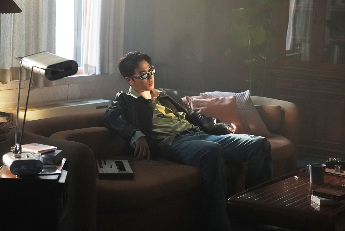 iKONIC_143's tweet photo. [#NOTICE]

JU-NE -“나 홀로“ MV 비하인드 포토 1-4

🔗 https://t.co/s1dqNGe1v2

🔗 https://t.co/xa3ITigxcA

🔗 https://t.co/tSzRPHv1Xx

🔗 https://t.co/heidf75QZo

#JU_NE #구준회
#JU_NE_1ST_SOLO
#멍 #BRUISE
#나홀로 #비하인드포토 https://t.co/JKbec016ke