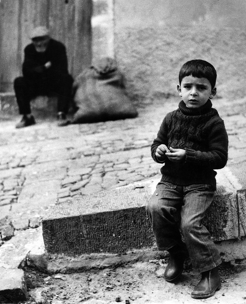 _Henk_Heijmans's tweet photo. Through the eyes of a child, 2018 - by Gianni Pistarà, Italian https://t.co/BLG74MNuoi
