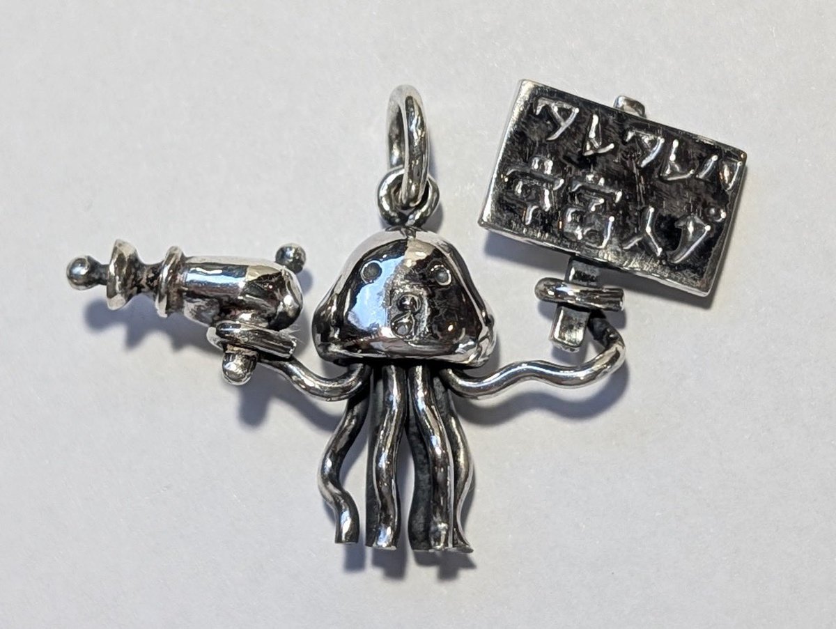 SLASHsilver tweet picture
