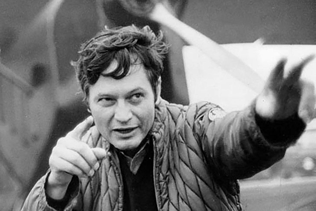 KitchPictures's tweet photo. (Late Obit) Though sometimes dismissed as "King of the B-Movies", he's the Architect of Modern Hollywood, bringing "unheard-of" subject matter to new audiences while mentoring trailblazers like Coppola, Scorsese, Bogdanovich, and Demme.
#riprogercorman #kingofthebmovies https://t.co/gZOuSugHFT
