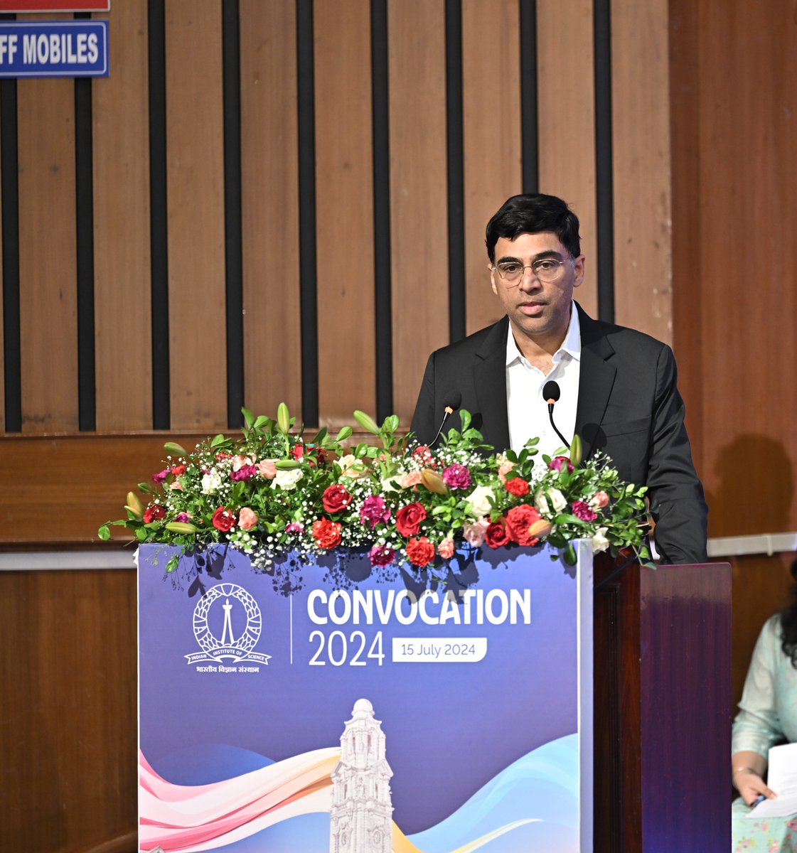 iiscbangalore's tweet photo. Congratulations to all the graduating students of 2024! 🥳
We were delighted to host chess legend @vishy64theking as the Chief Guest &amp; @kris_sg as the Guest of Honour. 
This year, 1136 degrees were awarded, and 57 students received medals for academic excellence. https://t.co/K8z9xb0SEf