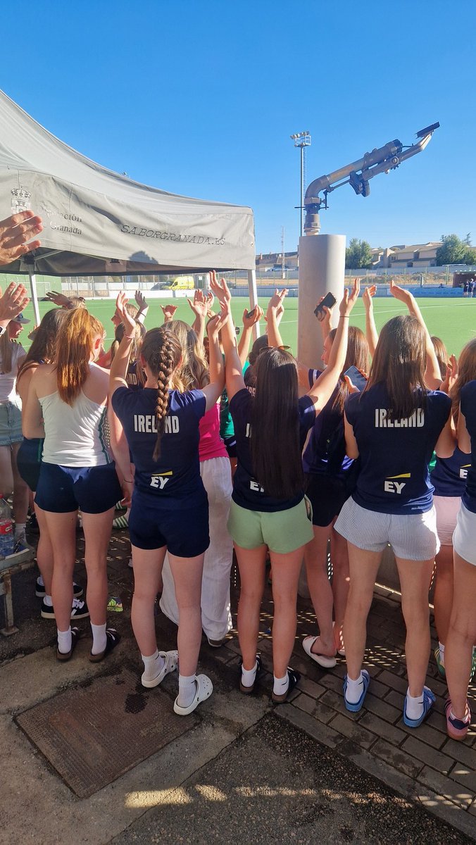 Hands up for the Ireland Boys!

We loved cheering on the Under 18 Boys yesterday in their 4-0 victory over Scotland. 💚💚💚

#thefutureisgreen #andaluciasummercup #IrishHockey #represent